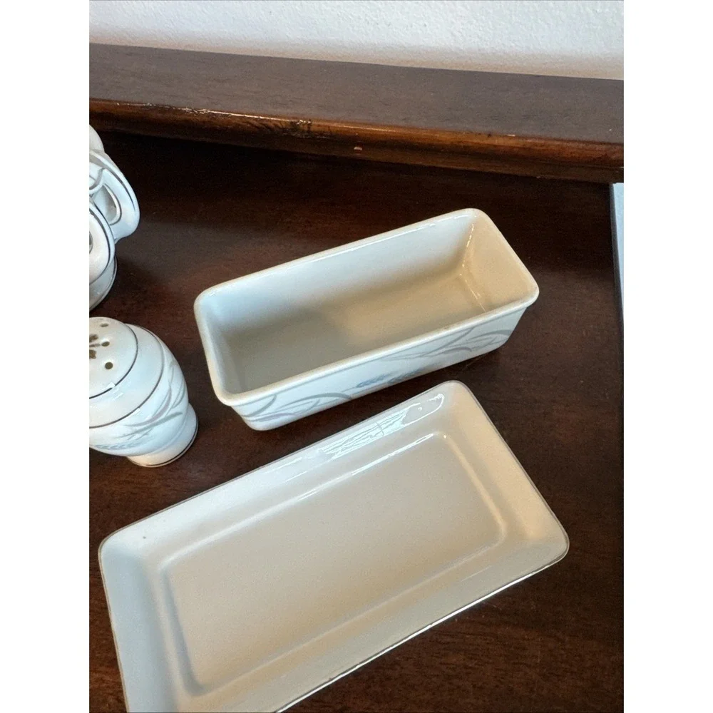 4 Pc Set Valmont China Royal Wheat Salt & Pepper, Butter & Sugar Bowl Japan